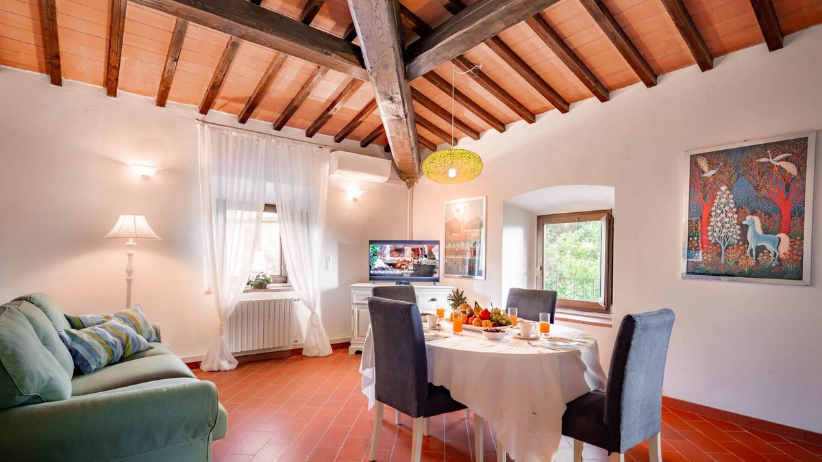 Vaglia Apartment | Tulip