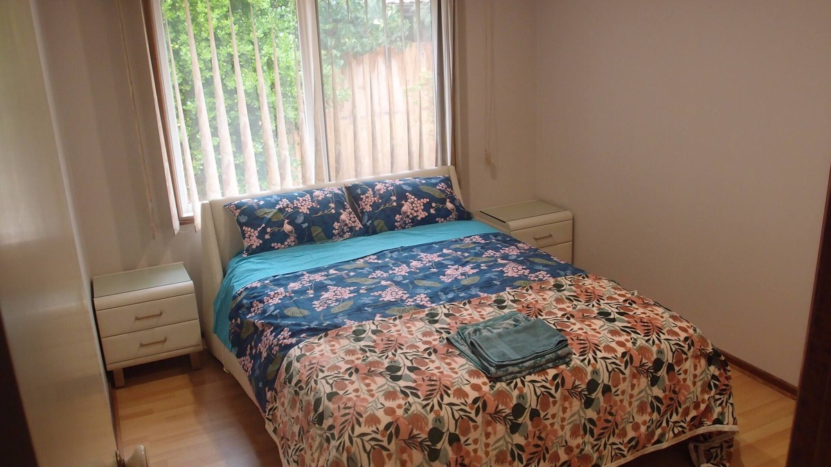 Tullamarine House | TullamarineCorporateShareHouse-5mins from everything