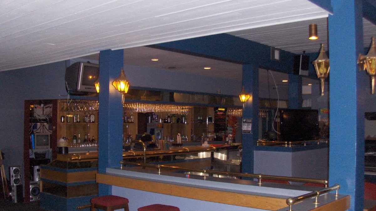 Tumbler Ridge Hotel | Tumbler Ridge Inn