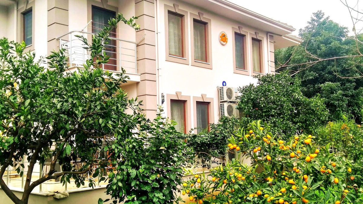 Tasbuku Apartment | Turgut Village Apart - room no: 1