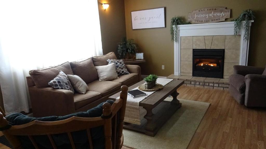 Borderland House | Turkey Creek Retreats - Tekoa House