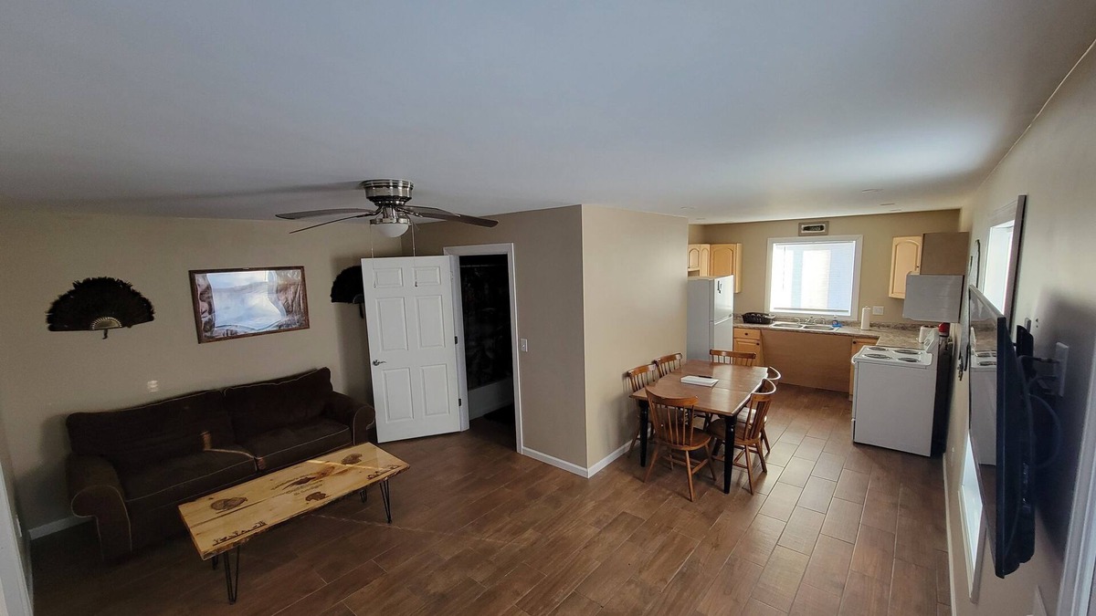 South Aroostook Apartment | Turkey Tale - Charming 2-bedroom apartment in delightful Linneus with WiFi