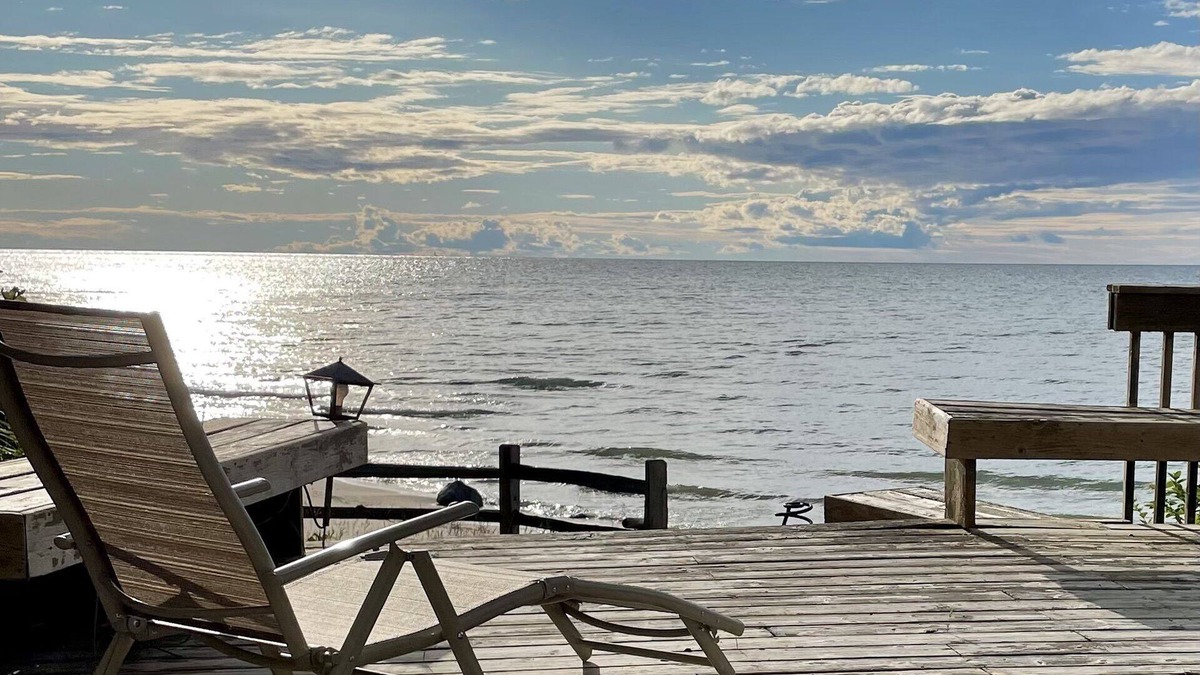 Harbor Springs Cottage | Turquoise Beach - Lake Michigan Cottage