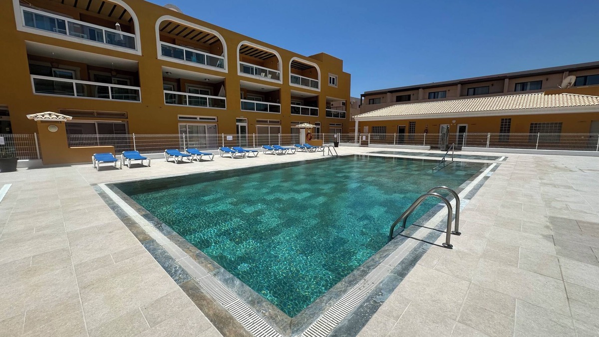 El Cotillo Apartment | Turquoise Cotillo: 50 meters from the beach, wifi, private terrace, pool