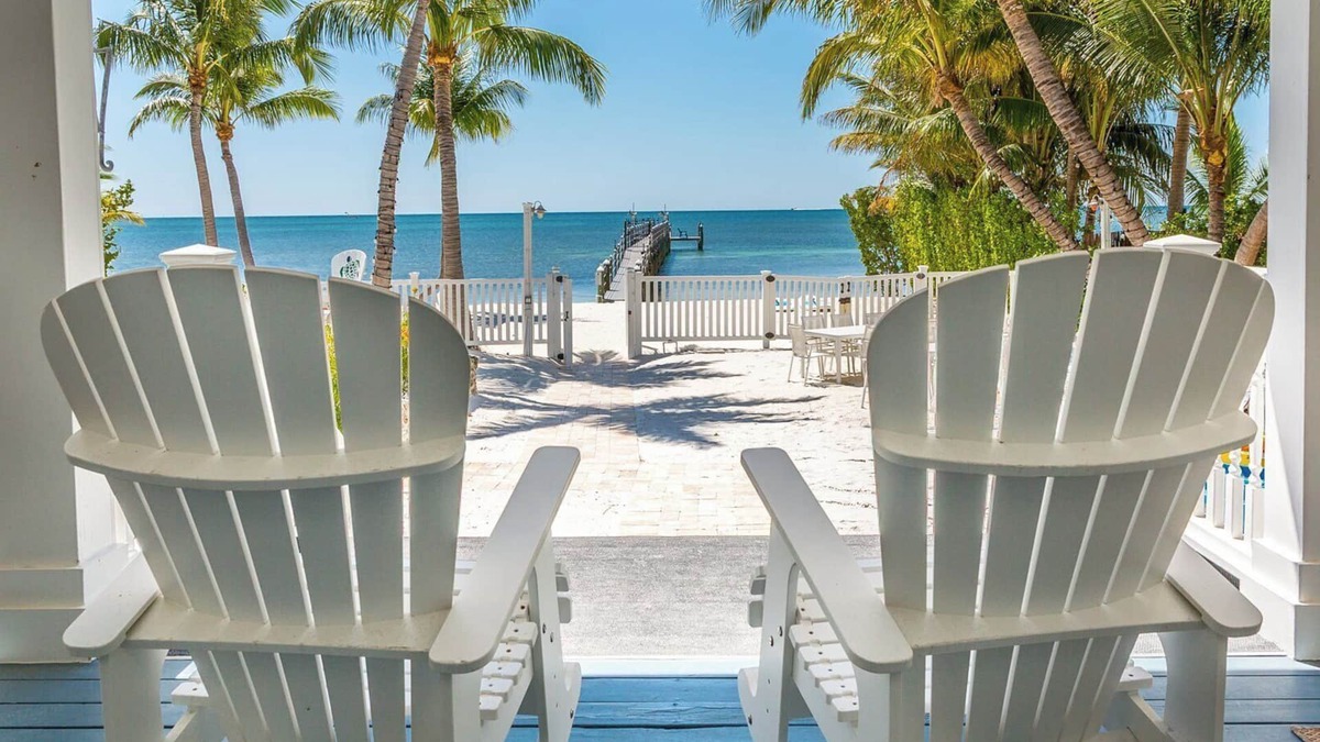 Layton House | Turtle Crawl on Long Key Oceanfront Beachfront wit
