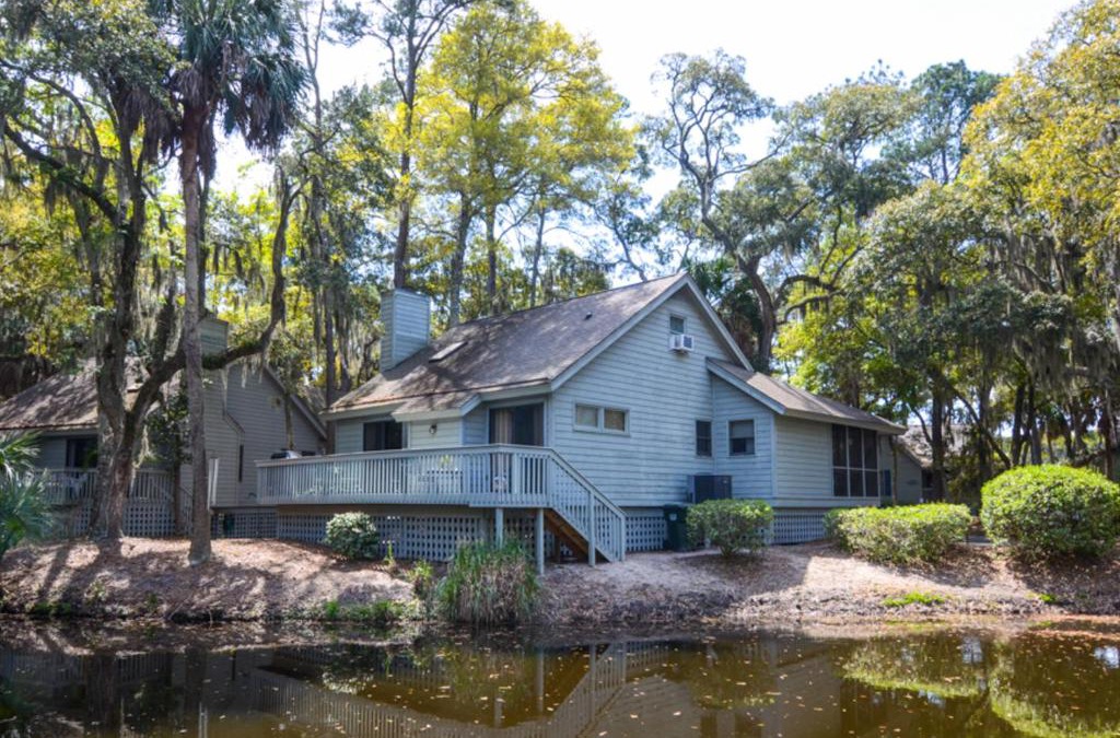 Oak Grove House | Turtle Pond
