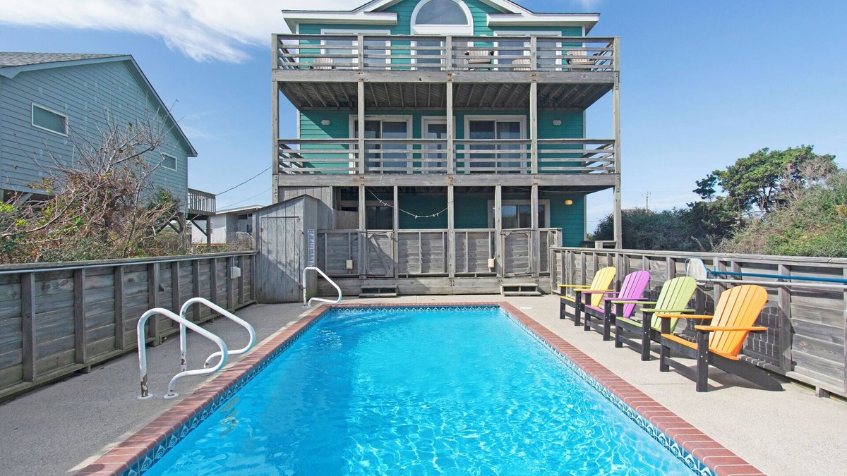 South Nags Head House | Turtles Roost: Oceanfront, Pool, Spa, Game room