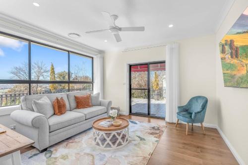 Bathurst House | Tuscan Dream on Keppel - Spectacular Views