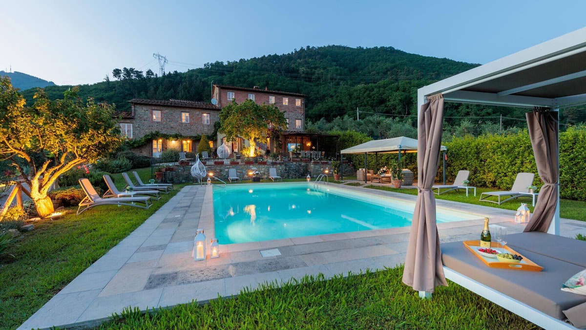 San Pietro a Marcigliano Villa | Tuscan Fizz, a traditional Stone Farmhouse with Private Pool and Amazing View among the Vineyards in Lucca