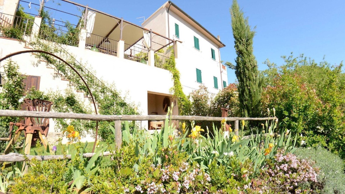 Aiale Cottage | Tuscan Retreat in Aiale