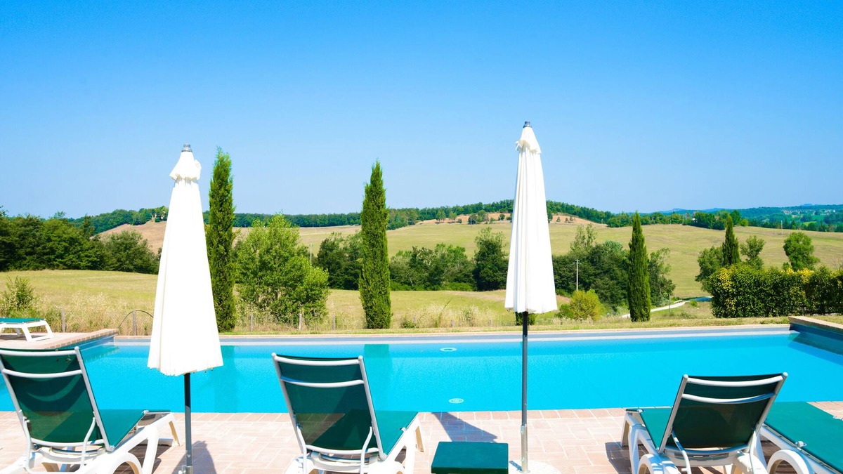 Torre A Castello House | Tuscan village in SIena. farmhouse surrounded by garden,pool and panoramic view
