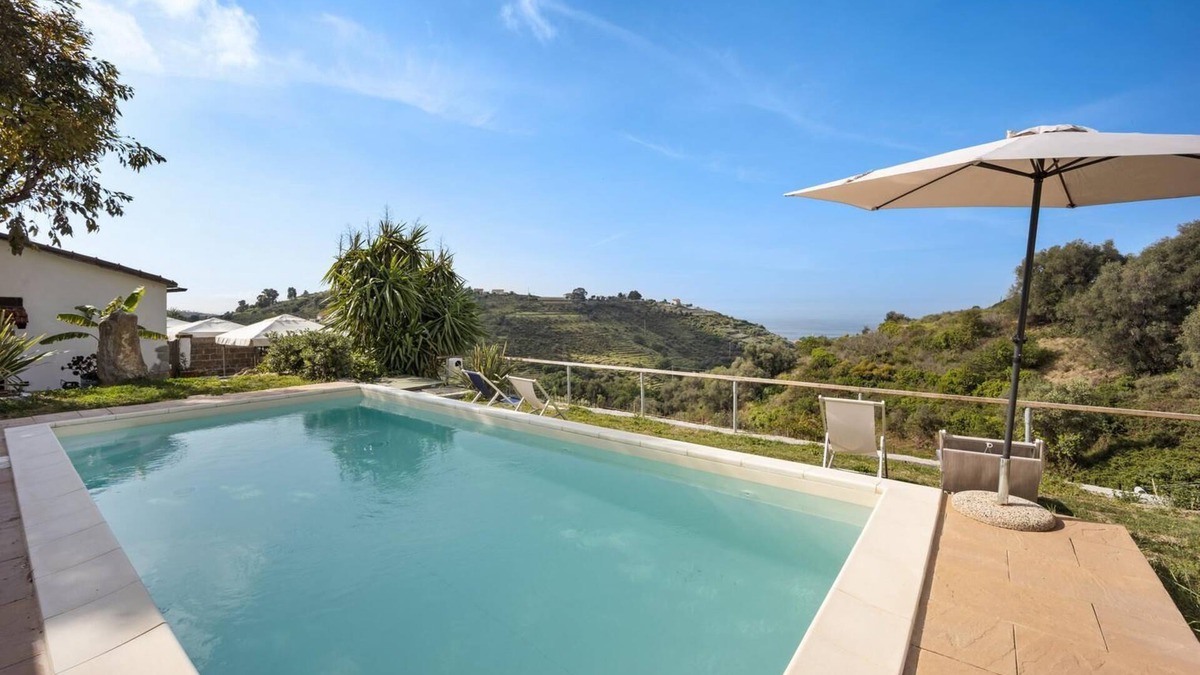 Pompeiana Apartment | Tutti Frutti - Two Bedroom Apartment, Sleeps 4