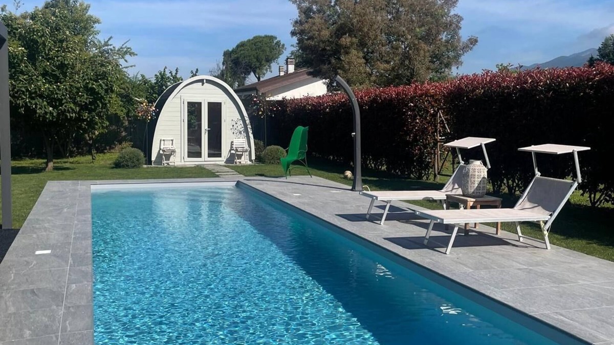 Capanne-Prato-Cinquale House | TV165 Villa Francesca. Villa with new pool and well-kept garden. Dream home.