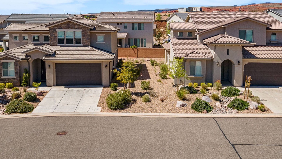 Sienna Hills House | Twice as Nice combines two side-by-side homes. Sleeps 30!