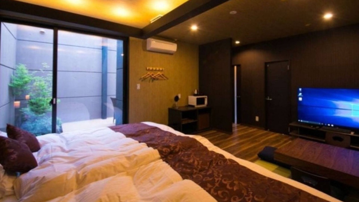 Oita Hotel | Twin bed Tatami Onsen outdoor rock bath/Oita Ōita