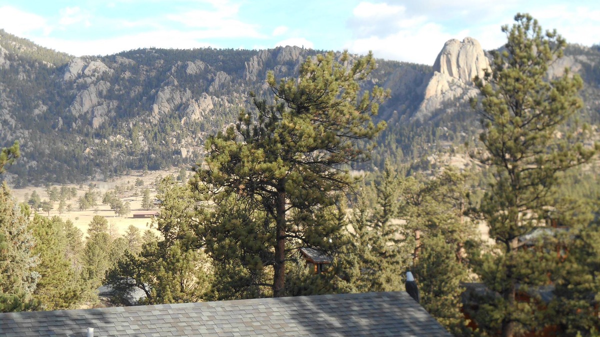 Estes Park Condo | Twin Owls Condo - Beautiful Twin Owls View from Your Deck, 3-Bed, 2.5-Bath
