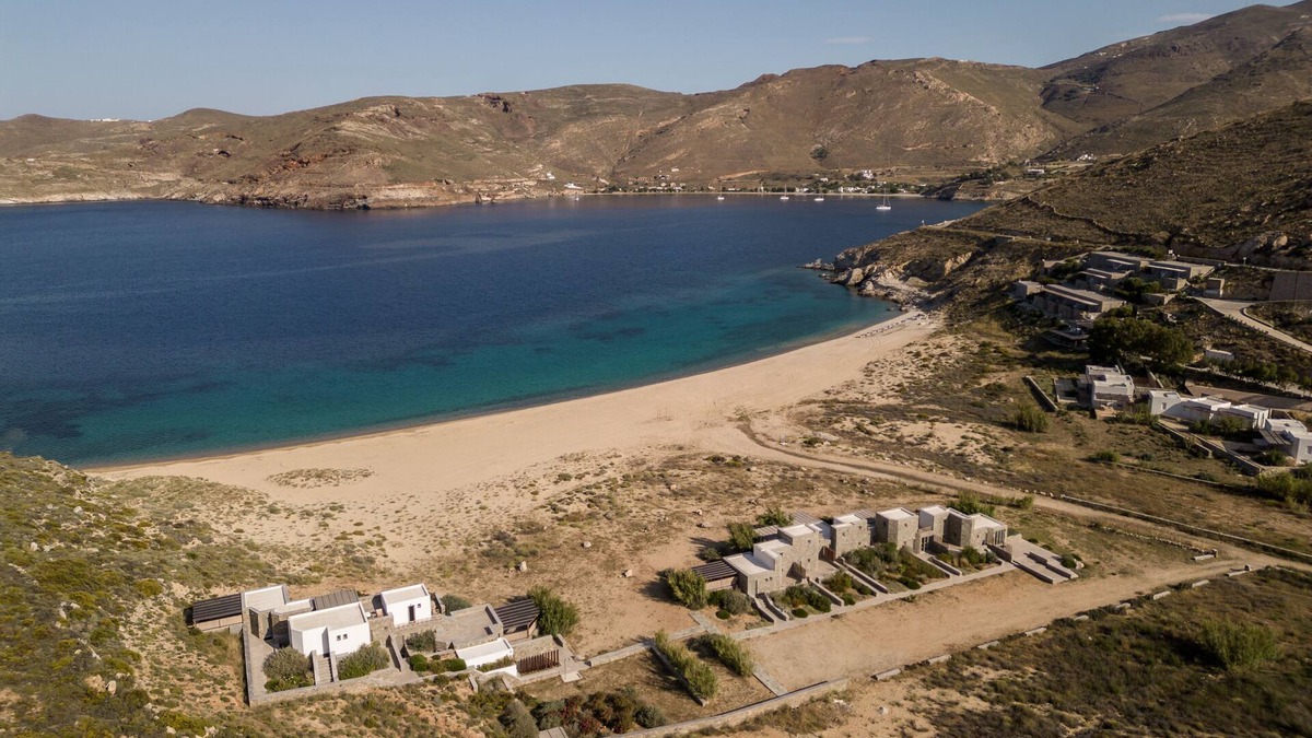 Ganema Apartment | Two BD Grande Maisonette with Sea View by Ammoa Feelgood Boutique Houses