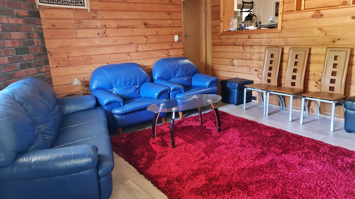 Modbury House | Two Bed Room House