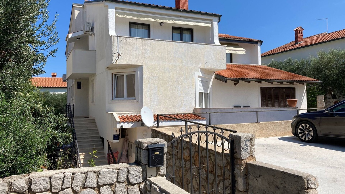 Cove Murtar Apartment | Two bedroom apartment with air-conditioning Mali Lošinj, Lošinj (A-23520-a)