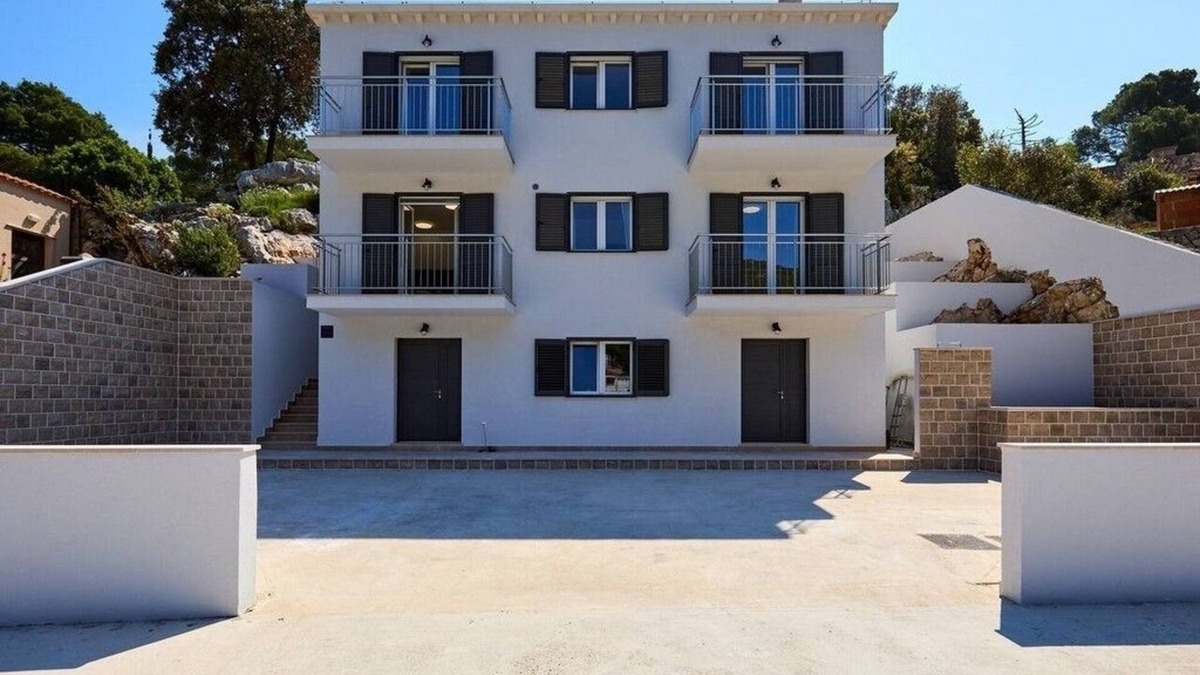 Okuklje Apartment | Two bedroom apartment near beach Okuklje, Mljet (A-22341-b)