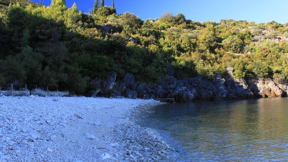 Racisce Apartment | Two bedroom apartment near beach Račišće, Korčula (A-4344-a)