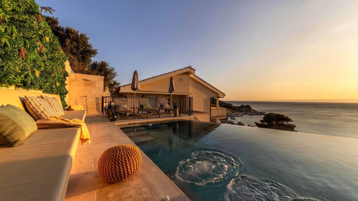 Stara Baska Apartment | Two bedroom apartment near beach Stara Baška, Krk (A-23800-a)