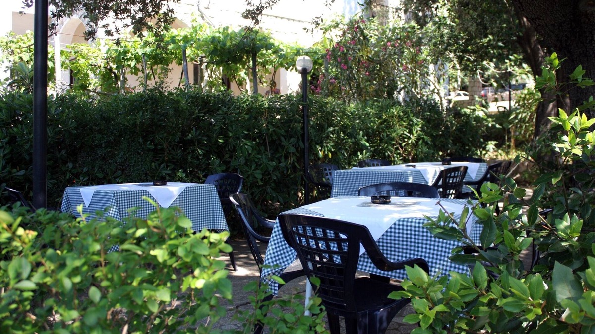 Suha Punta Apartment | Two bedroom apartment with terrace and sea view Suha Punta, Rab (A-5050-b)