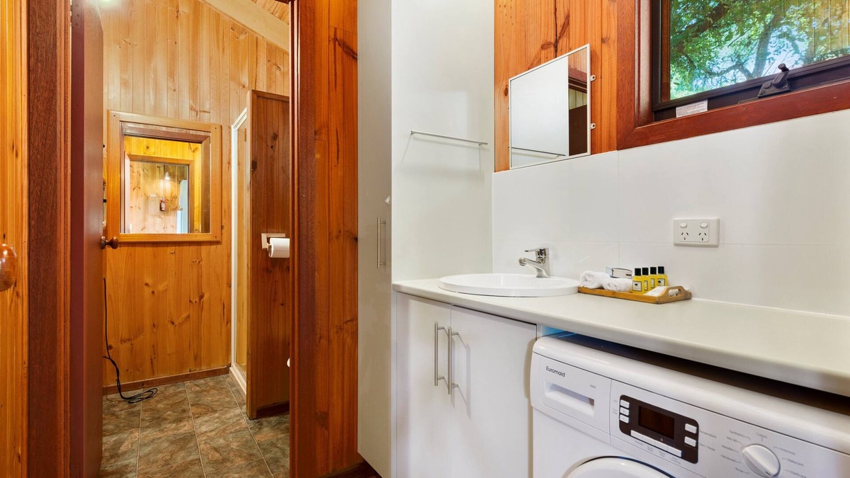 Johanna Cottage | Two Bedroom family farm cottage