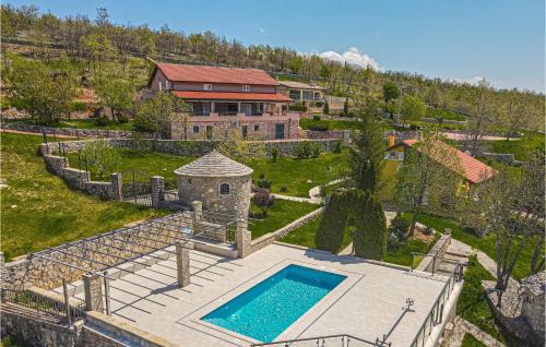 Kijevo House | Two-Bedroom Holiday Home In Kijevo