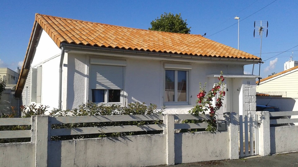 La Rochelle House | Two bedroom house with small garden between La Rochelle and Île de Ré