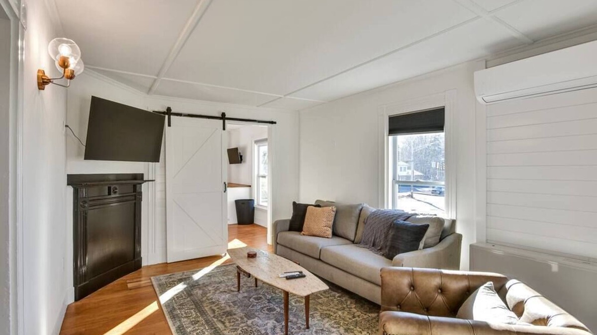 Augusta Apartment | Two Bedroom modern apartment