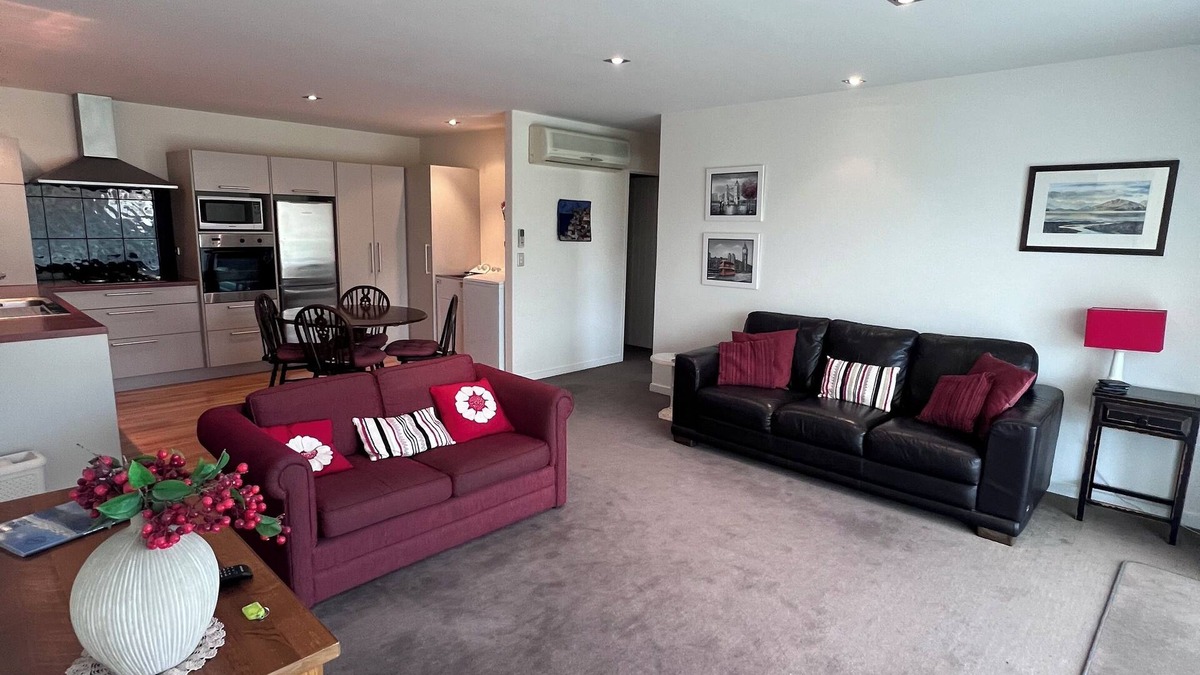Wanaka Apartment | Two bedroom self contained apartment in beautiful Wānaka