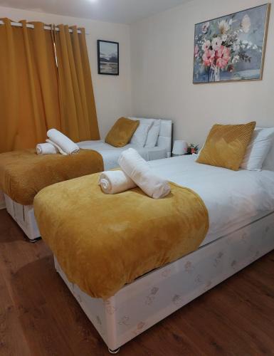 Smethwick Apartment | Two Bedroom Semi-detached Modern House in Birmingham