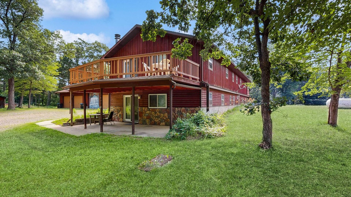Friendship House | Two-family retreat with 2 kitchens, wooded charm near lakes, trails & adventure