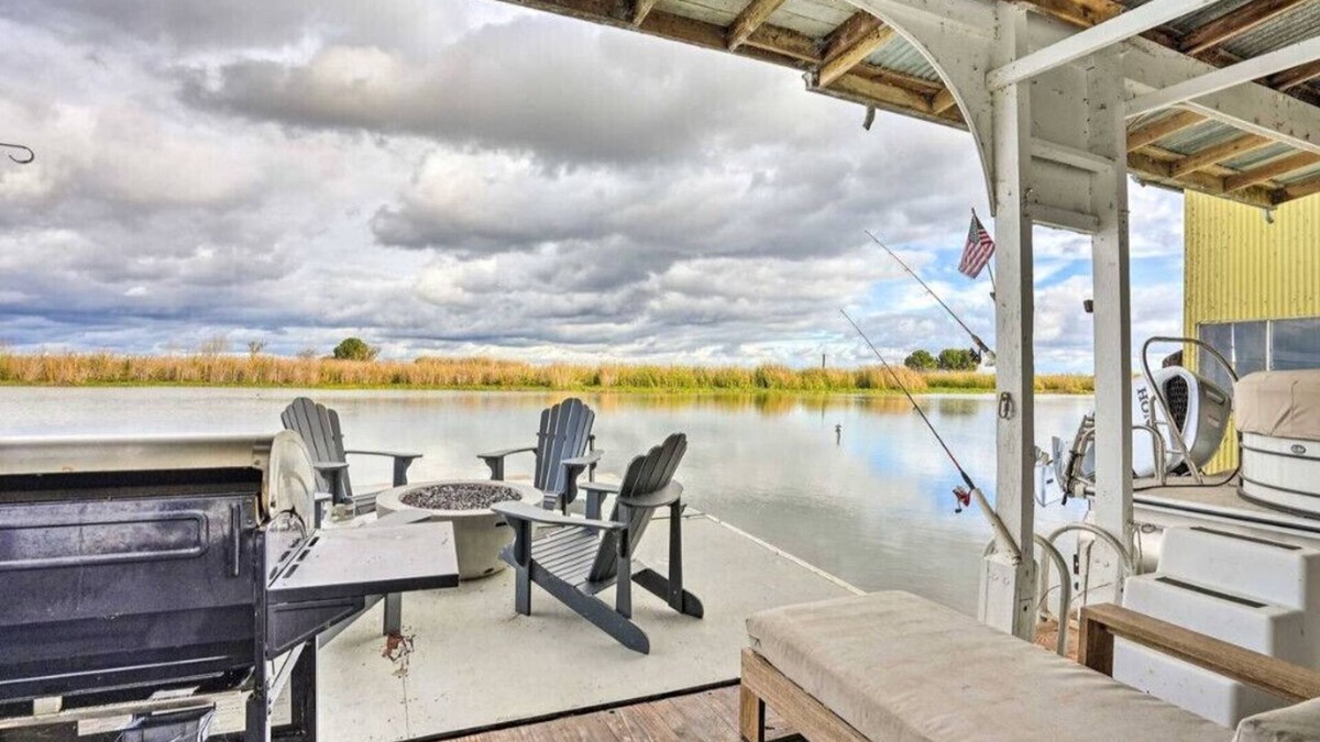Birds Landing House | Two For You Newly Renovated River And Boat House