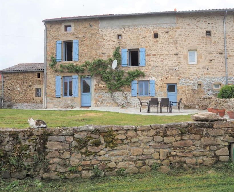 Chateauponsac House | Two Hoots - farmhouse with summer pool.