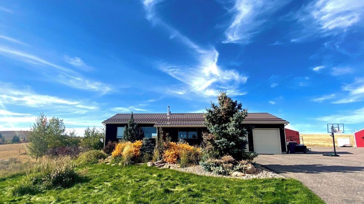 Pocatello House | Two Mountain Homes, gated, views, games, & nature!