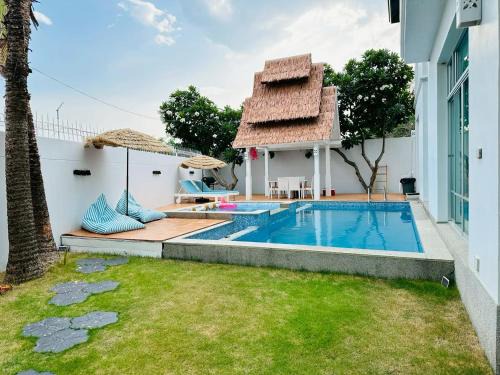 Tha Thaewawong House | Two Pool Villa Pattaya พูลวิลล่าพัทยา Private Poolvilla