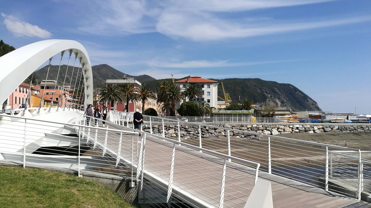 Riva Trigoso Apartment | Two-room seafront apartment CIN IT010059C24NCD5C2D CITRA 010059-LT-0235