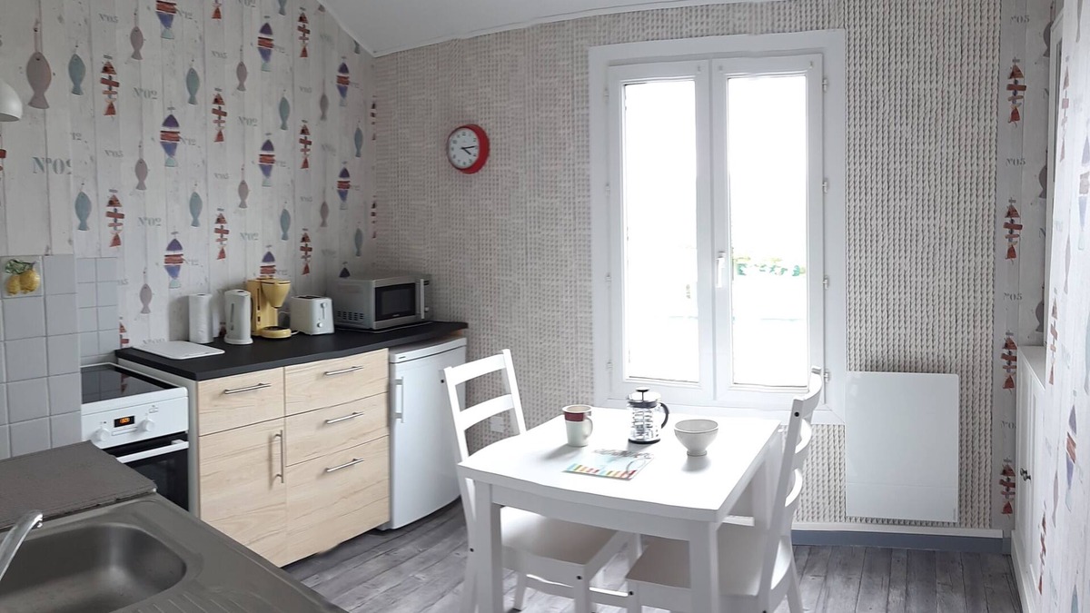 Loctudy Apartment | Two rooms 100 m from the sea