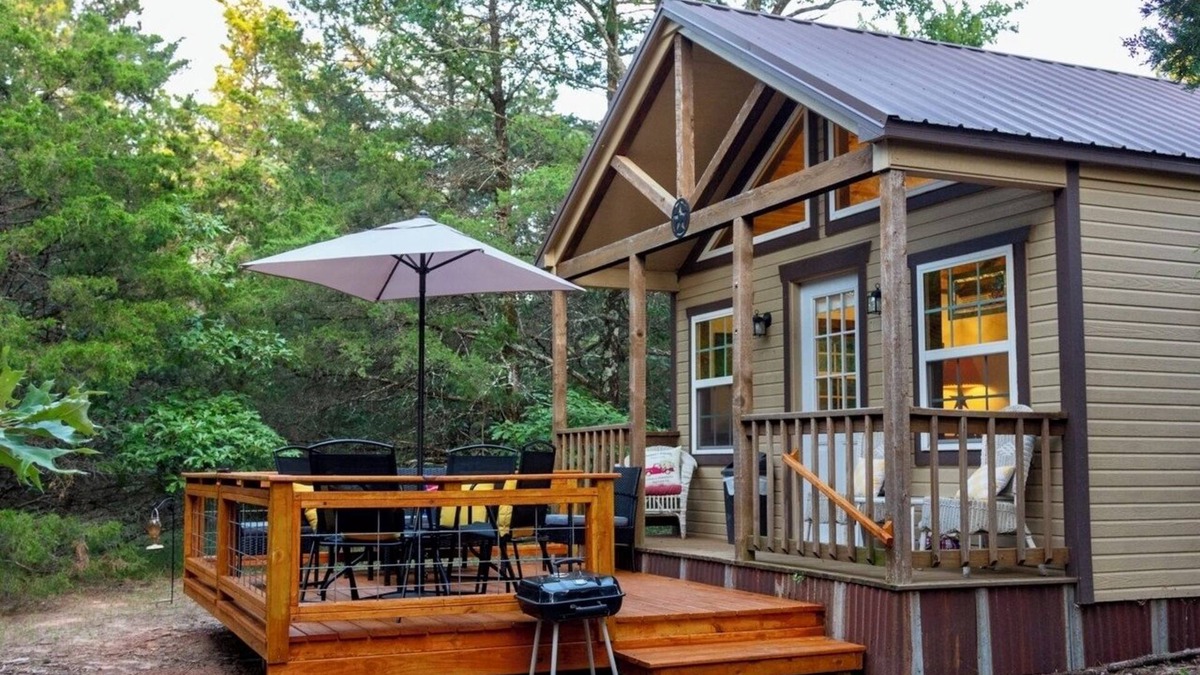 Quitman Cabin | TX HICKORY HIDEOUT CABIN: Spiritual Retrt, Country Resort for Rest & Restoration
