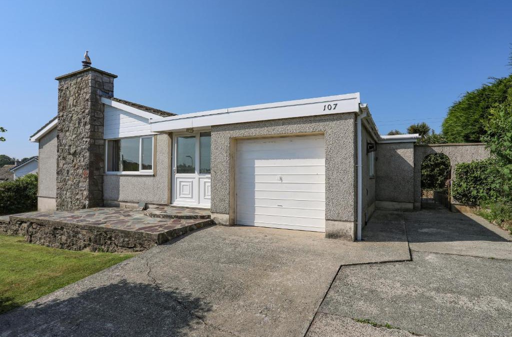 Benllech House | Ty Bedw