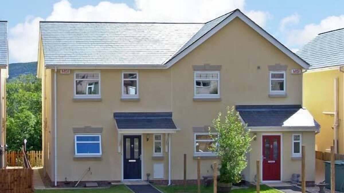 Dolgarrog Cottage | TY GWYDYR, family friendly, country holiday cottage in Dolgarrog