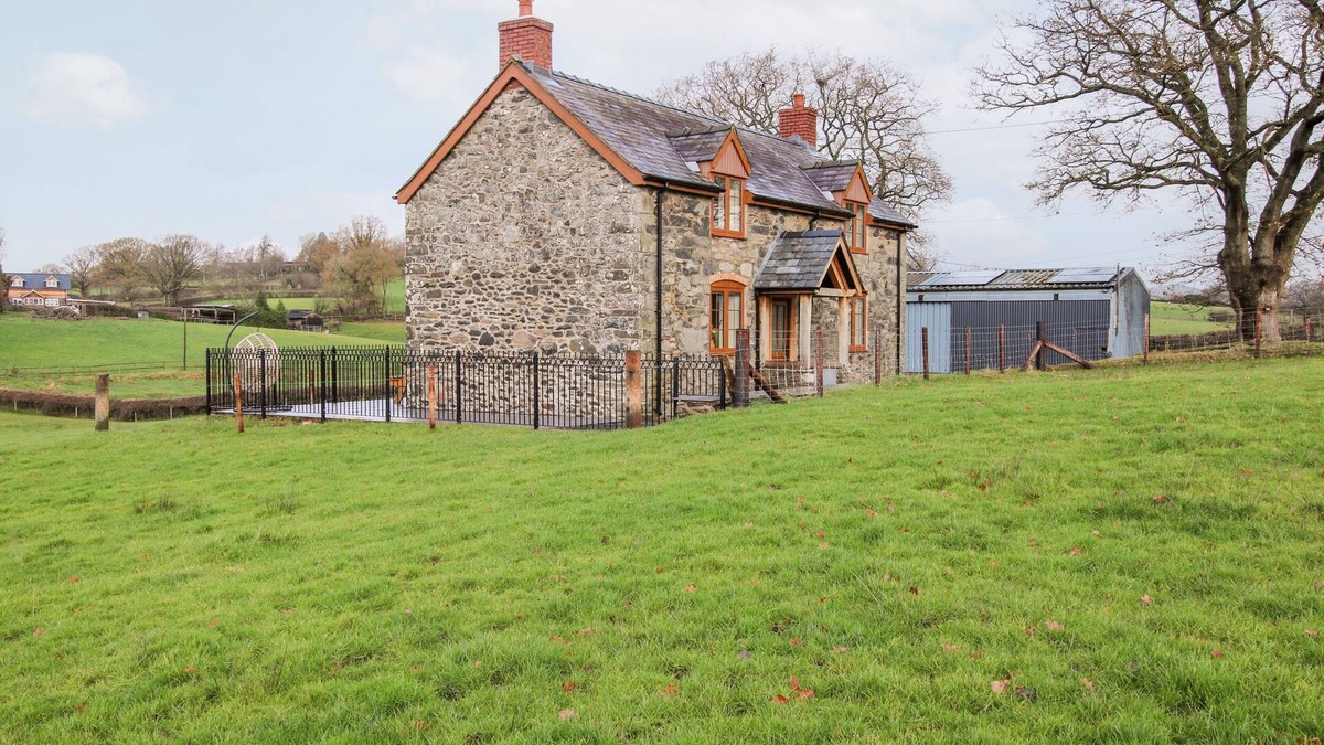 Kingswood Cottage | Ty Gwyn