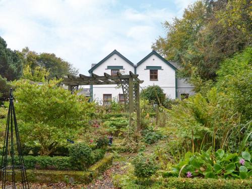 Llanbedrgoch House | Ty Gywn