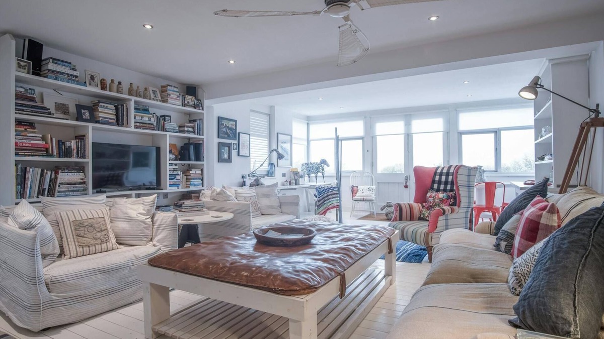 Aberporth Cottage | Ty Y Mor, Aberporth - Two Bedroom Cottage, Sleeps 4