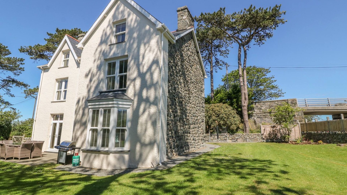 Talybont Cottage | Tyddyn Goronwy