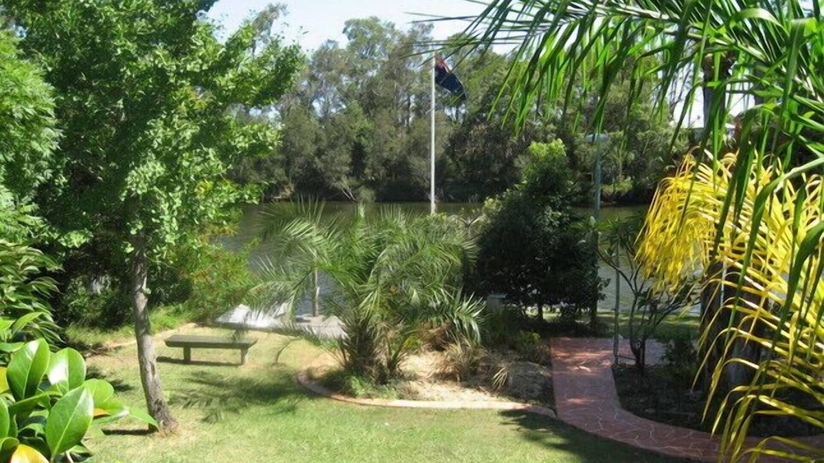 Chittaway Point House | Tydes - Take time out relaxing by the river