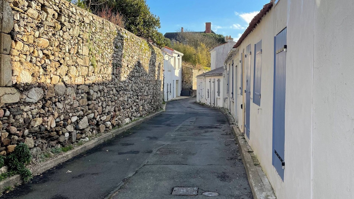 Saint-Gilles-Croix-de-Vie House | Typical house in the heart of town