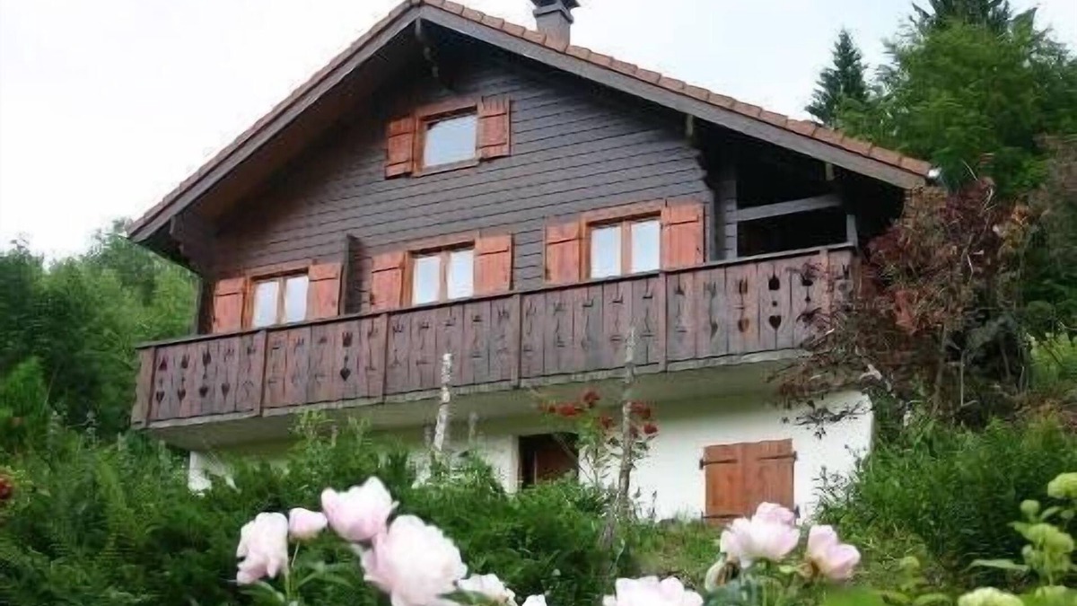 Rochesson Ski Chalet | Typical all-wood Chalet at the heart of the Vosges